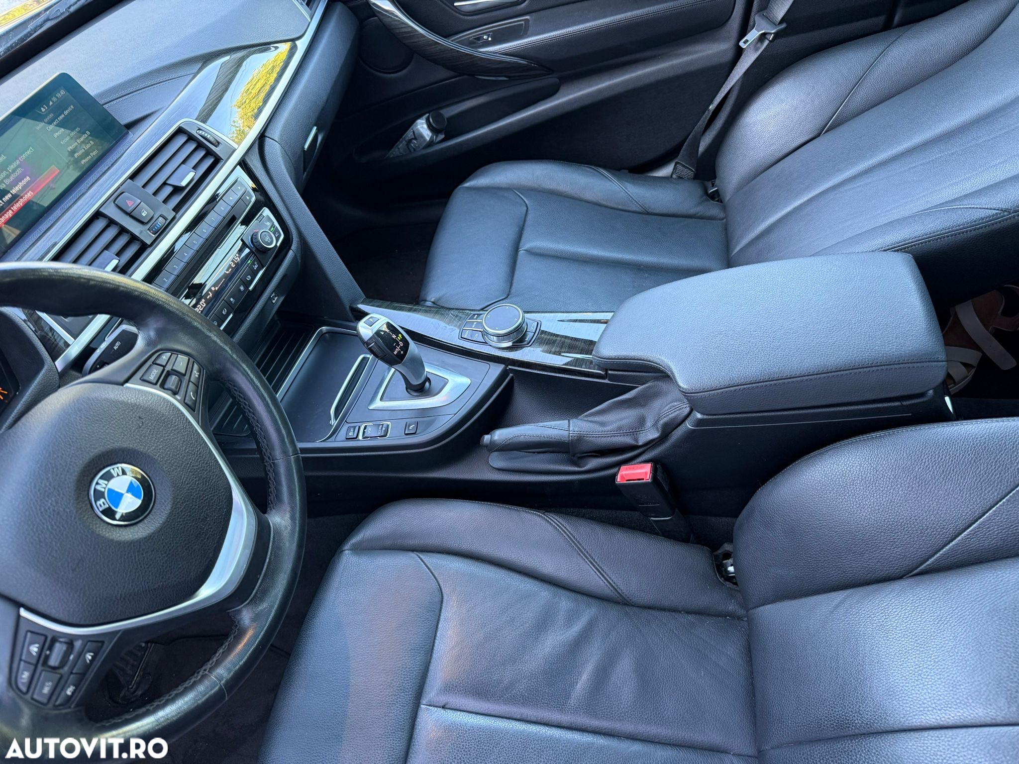 BMW Seria 3 320i GT xDrive AT - 12