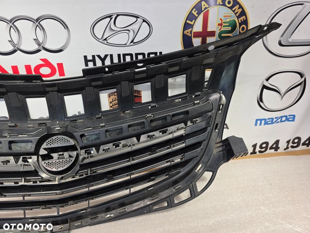 OPEL INSIGNIA A LIFT 13-17 ŁADNA ATRAPA / GRILL PRZEDNI PRZÓD NR 13475242 NR AUKCJI GL873 - 21