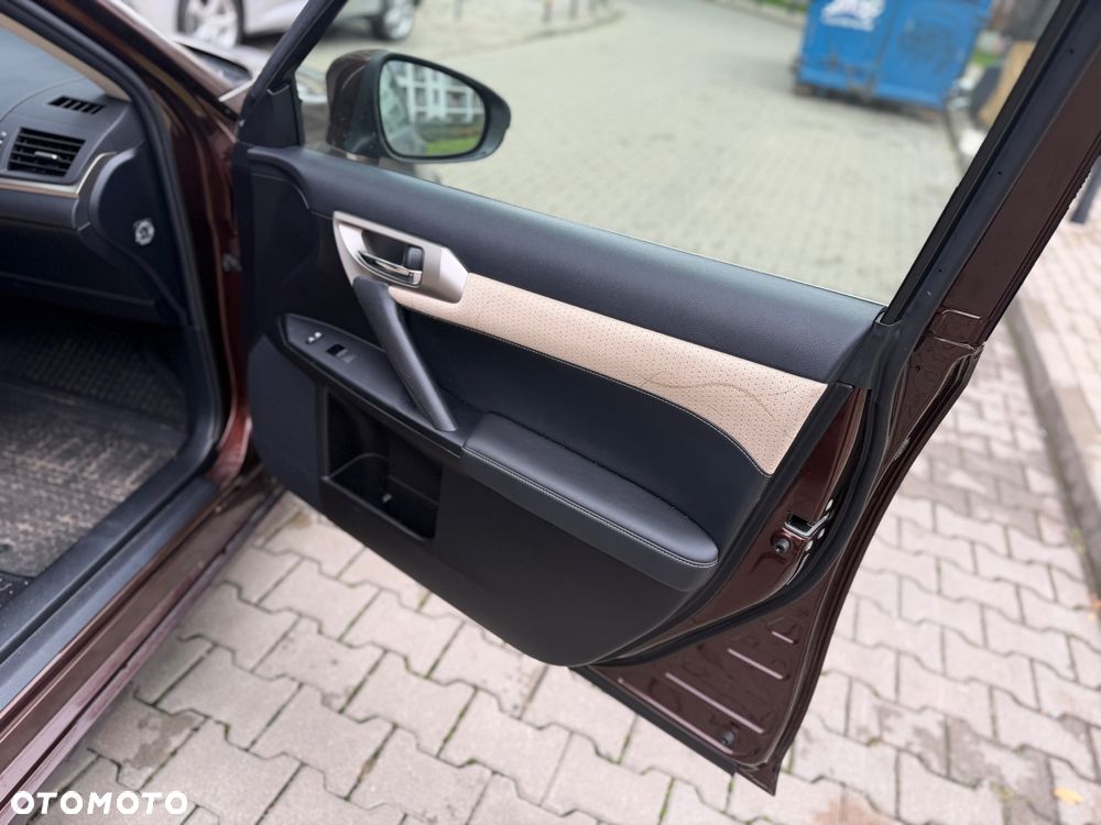 Lexus CT 200h Elegance EU6 - 13