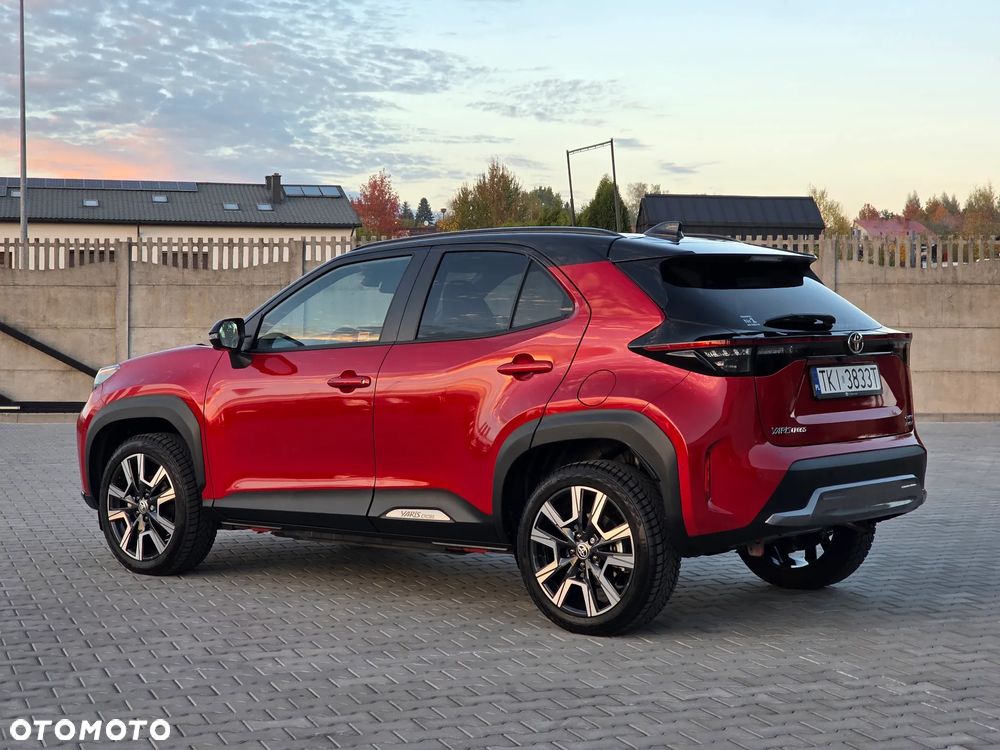 Toyota Yaris Cross Hybrid 1.5 Premiere Edition 4x4 - 11