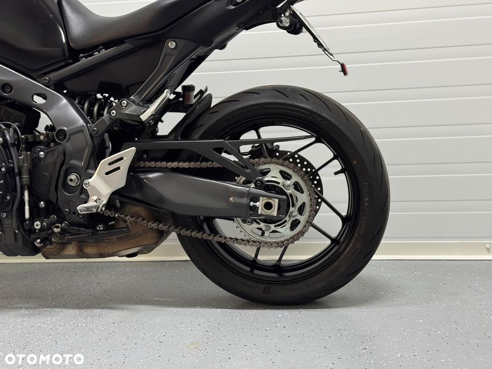 Yamaha MT - 12