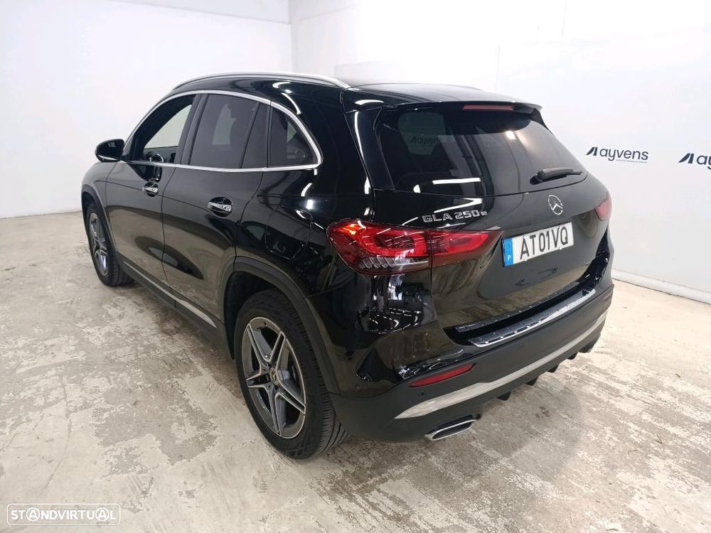 Mercedes-Benz GLA 250 e AMG Line - 3
