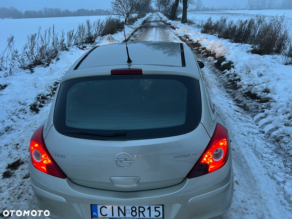 Opel Corsa 1.2 16V Cosmo - 7