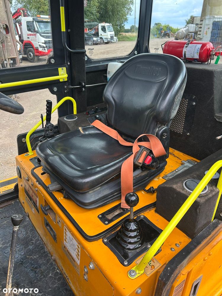 Thwaites 6000Ton - 9