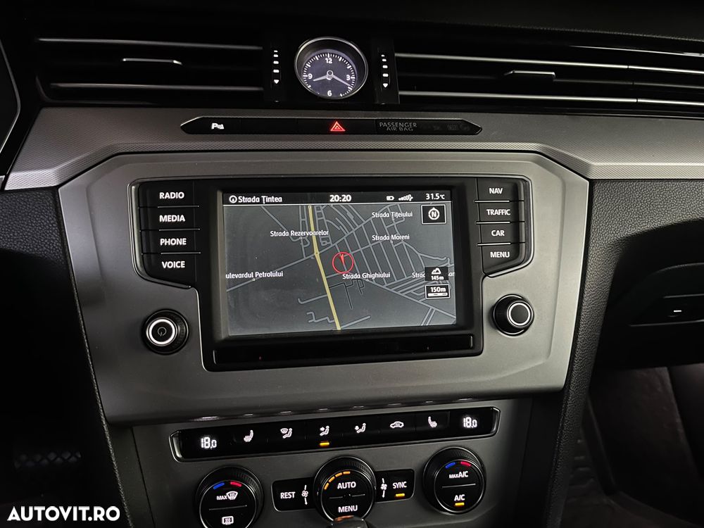 Volkswagen Passat 2.0 TDI DSG Comfortline - 12