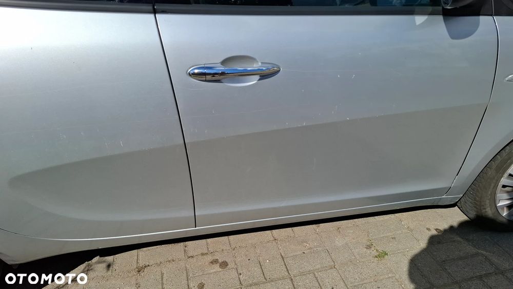 Lancia Ypsilon 0.9 Platinum S&S - 13