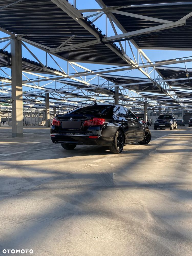 BMW Seria 5 520d Luxury Line - 7