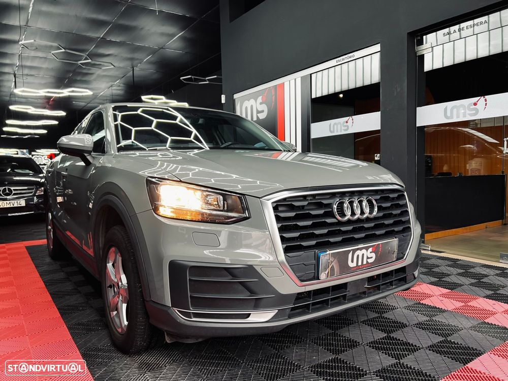 Audi Q2 1.6 TDI Design - 4