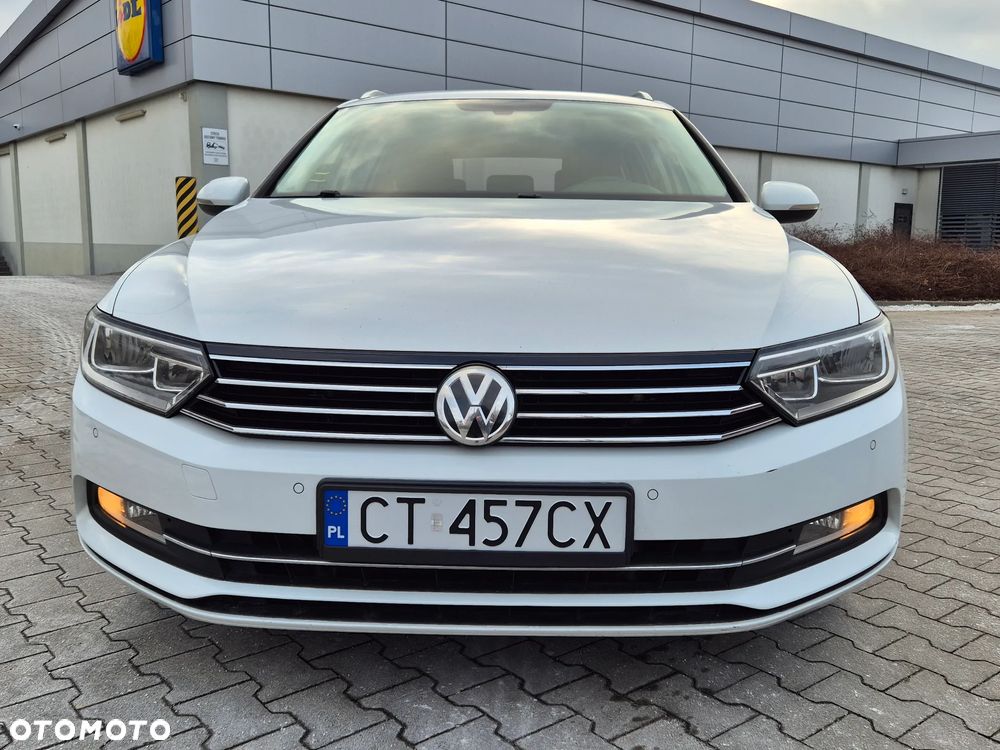 Volkswagen Passat - 2