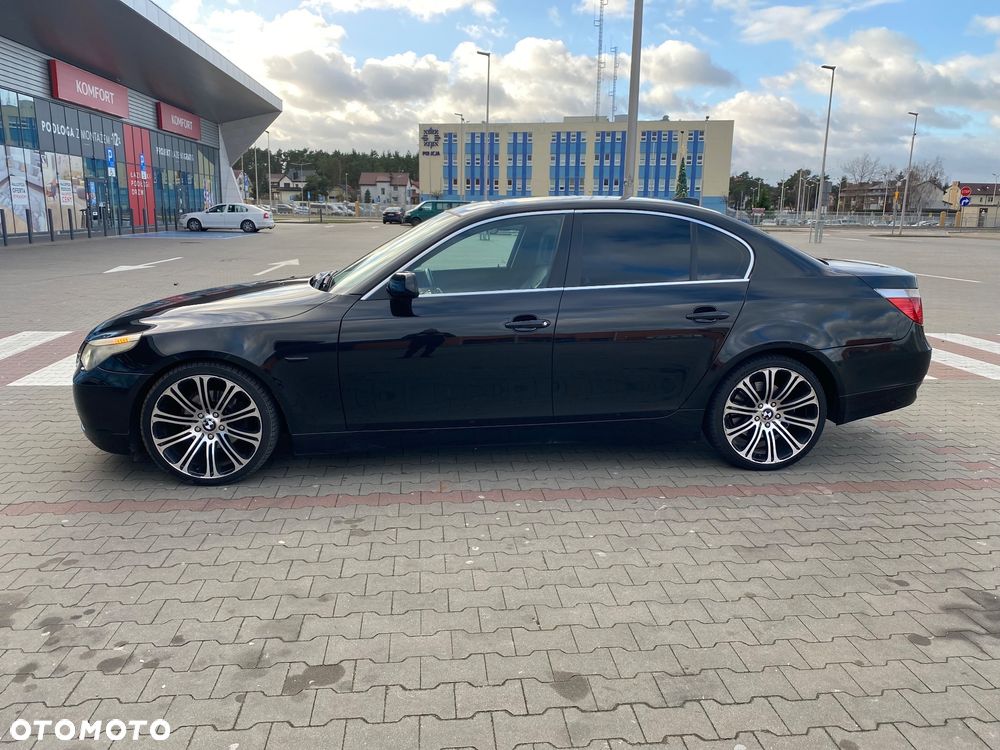 BMW Seria 5 525d - 5