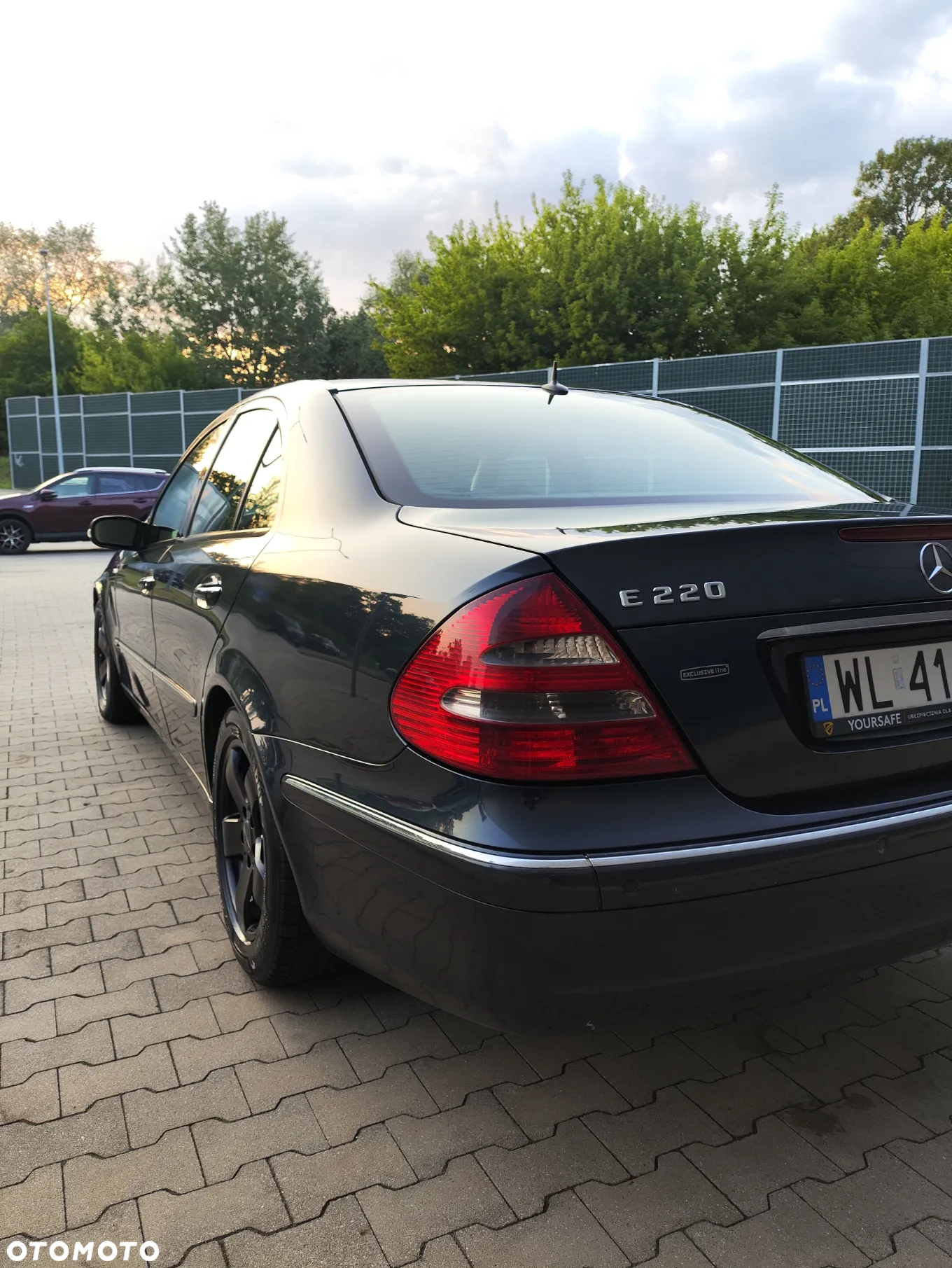Mercedes-Benz Klasa E - 9