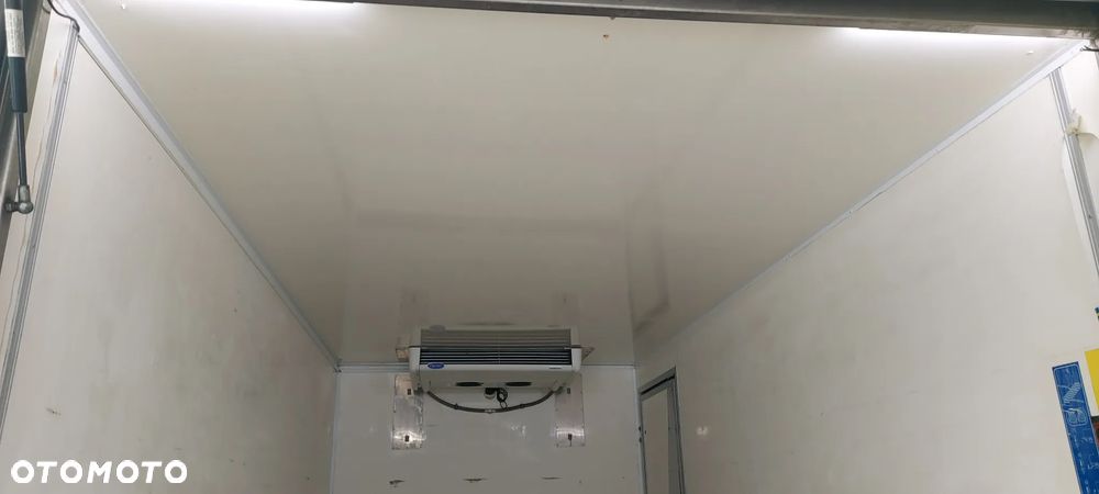 Mercedes-Benz SPRINTER - 28