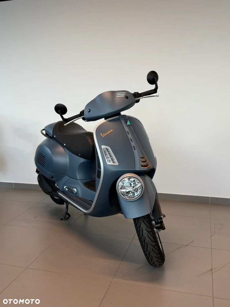 Vespa GTV-LXV - 2