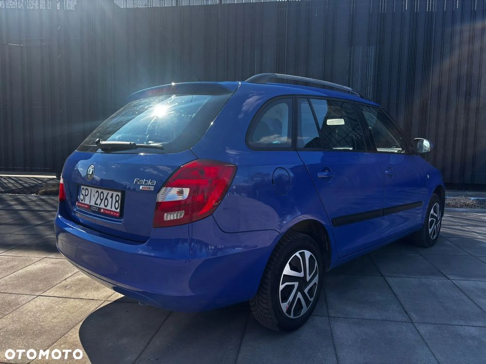 Skoda Fabia - 10