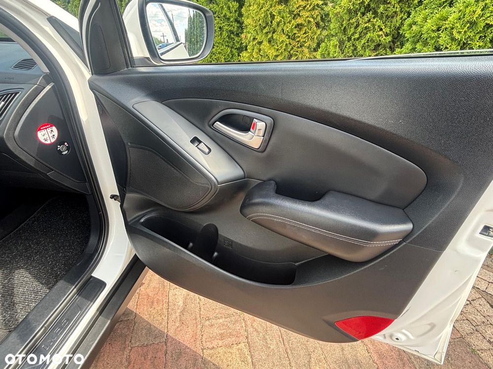 Hyundai ix35 2.0 4WD Automatik Premium - 35