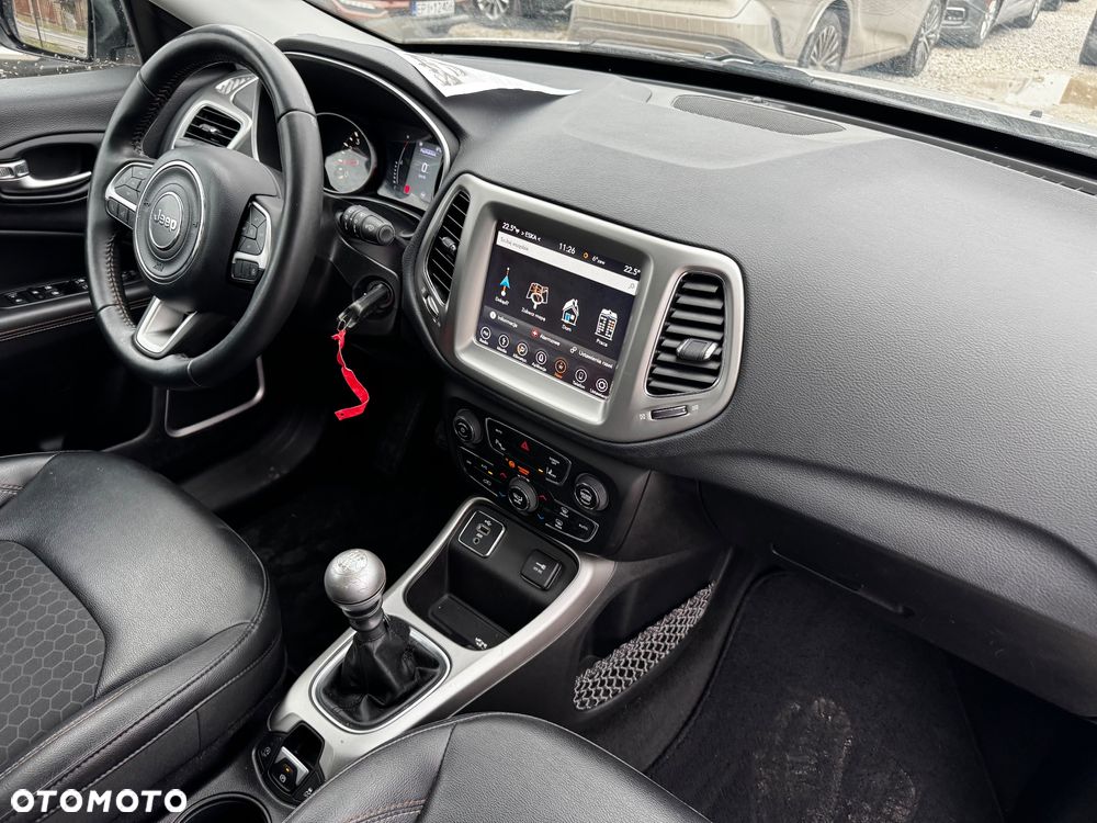 Jeep Compass 1.4 MultiAir Longitude - 40