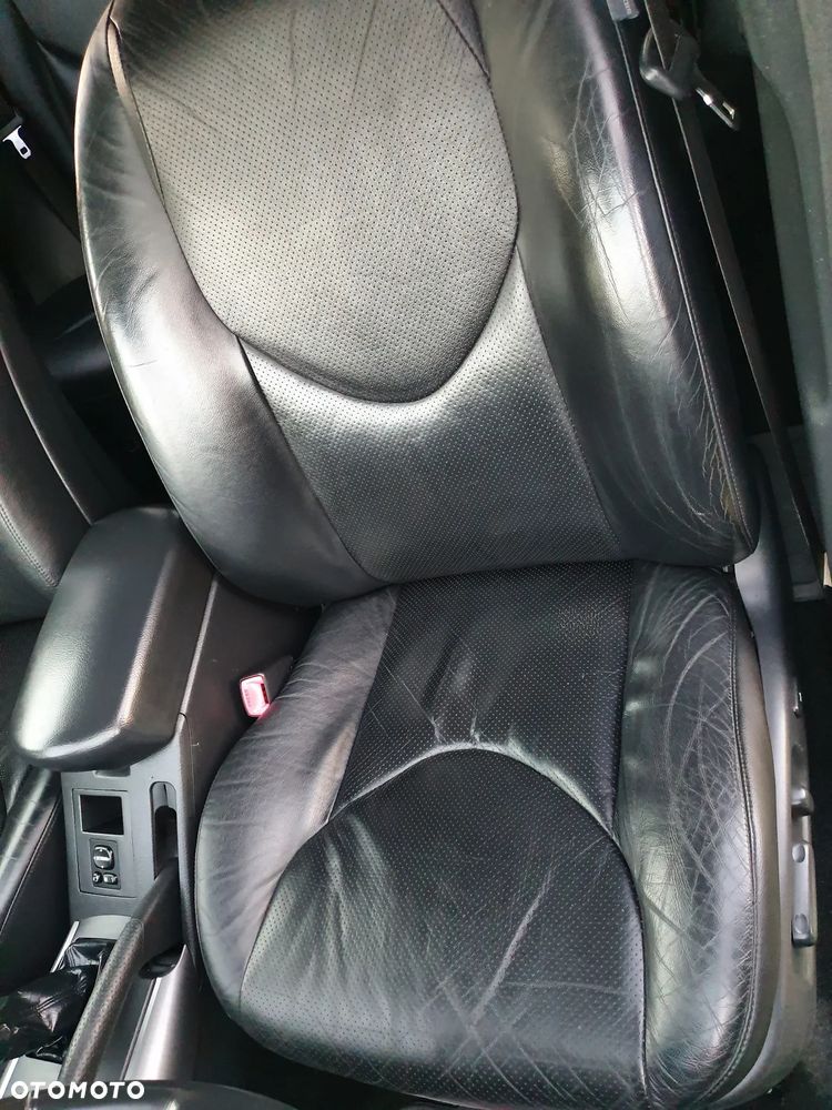 Toyota RAV4 2.2 D-4D Sol 180 - 16