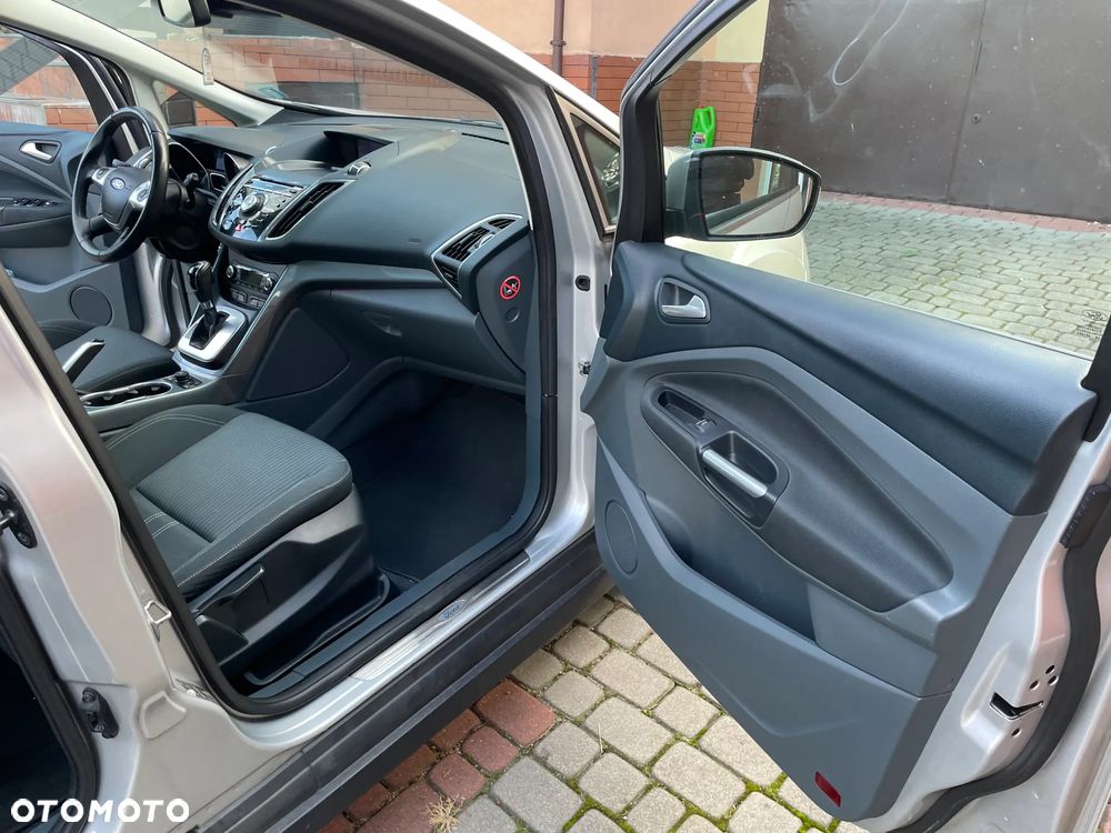 Ford Grand C-MAX 2.0 TDCi Titanium - 23