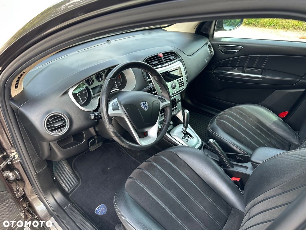 Lancia Delta 1.6 MJ Platino Selectronic - 9