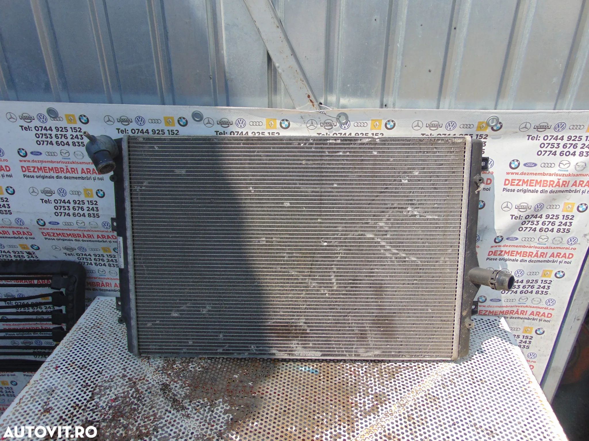 Radiator apa VW Passat b6 2.0 cc 3c5 cod 3c0121253al radiator racire - 1