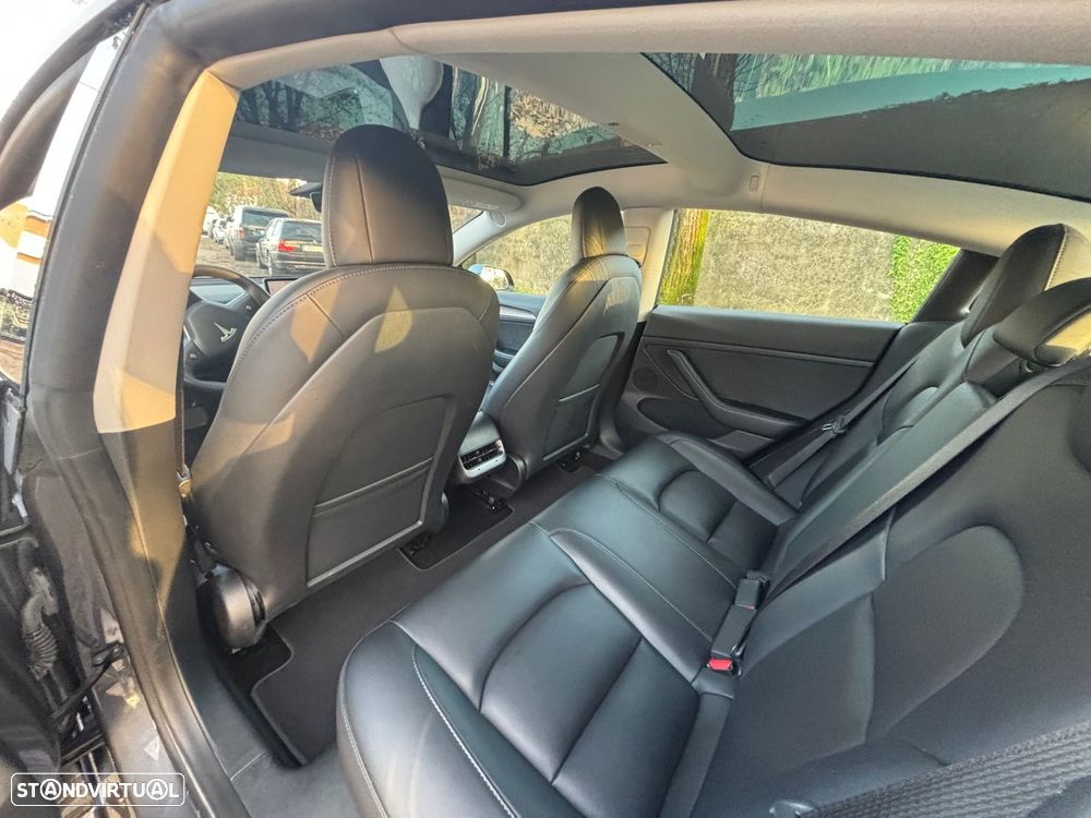 Tesla Model 3 Long Range Tração Traseira - 11