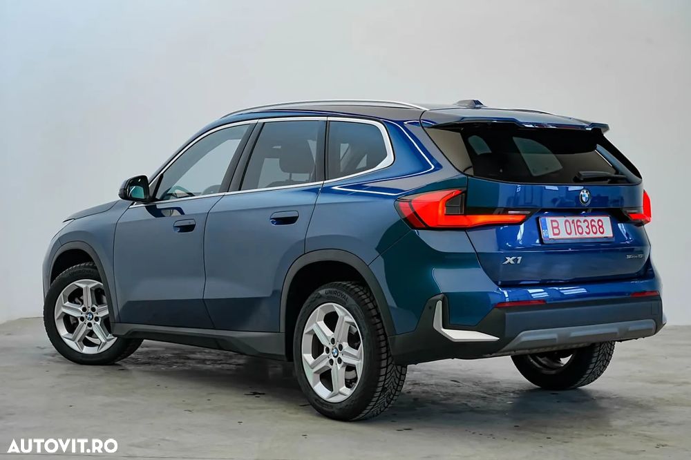 BMW X1 sDrive18i Aut. Sport Line - 7
