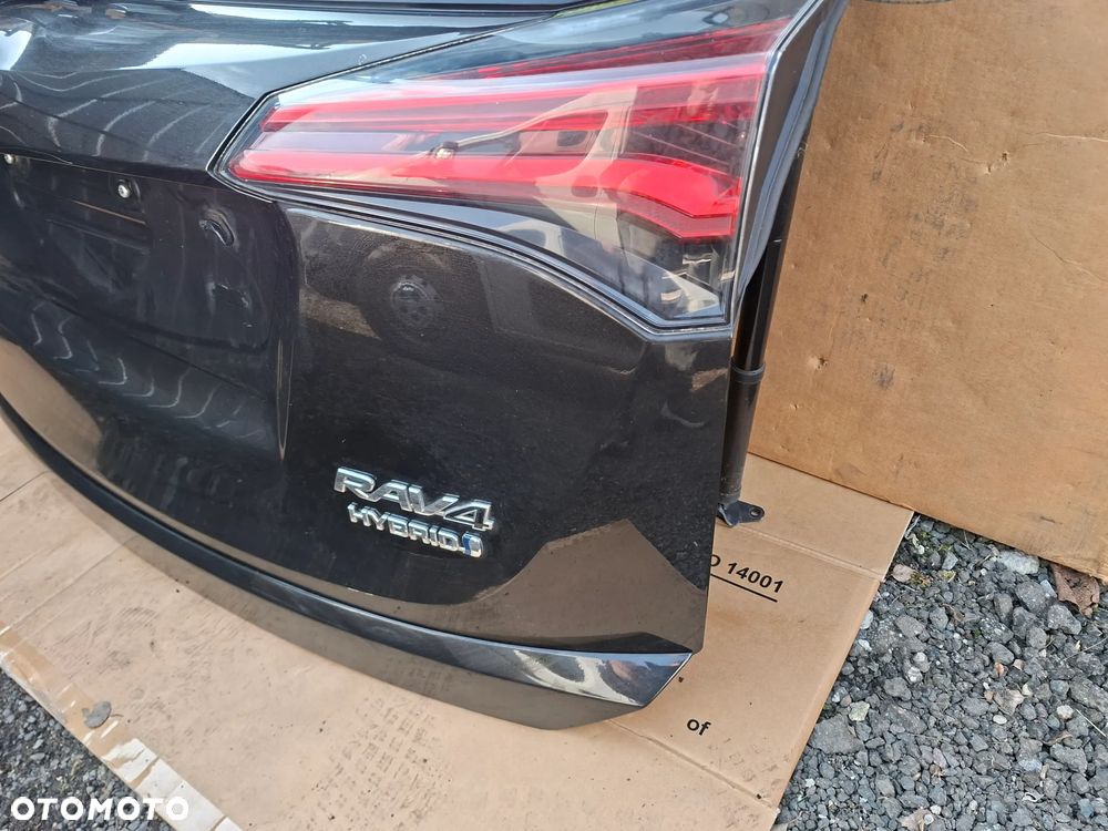 Klapa pokrywa bagażnika RAV4 IV 15-18r lift kompletna  kolor 4U5 - 5