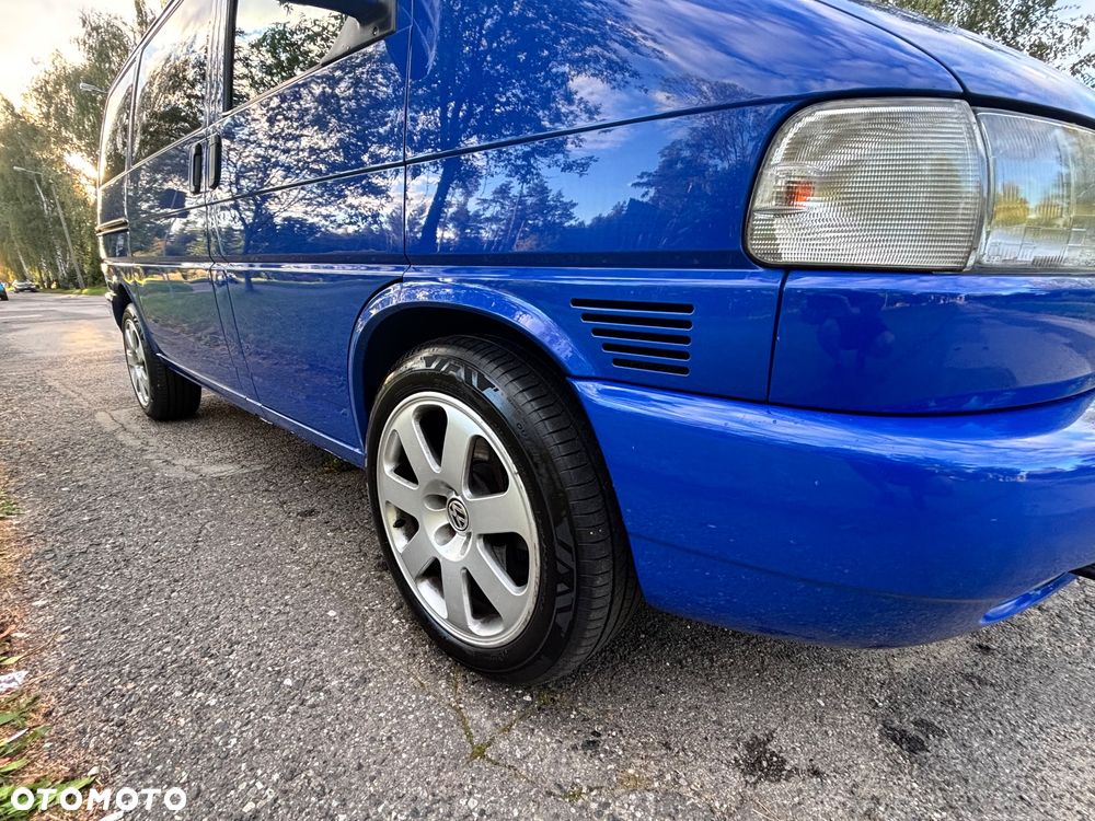 Volkswagen Multivan - 30
