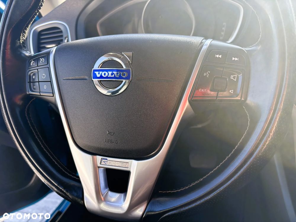 Volvo V40 D4 Geartronic RDesign - 24