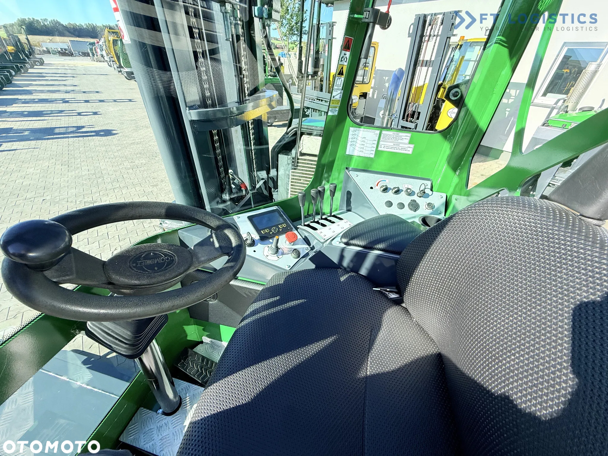 Combilift WÓZEK CZTEROKIERUNKOWY - WIELOKIERUNKOWY C4500 / DIESEL / TRIPLEX 4900MM /JEDYNE 4854 MOTOGODZIN /  POZYCJONER WIDEŁ / PEŁNA KABINA - OGRZEWANIE / STAN IDEALNY / Szeroka oferta wózków czterokierunkowych i bocznych, dopasowanych do różnorodnych potrzeb i zastosowań - 15