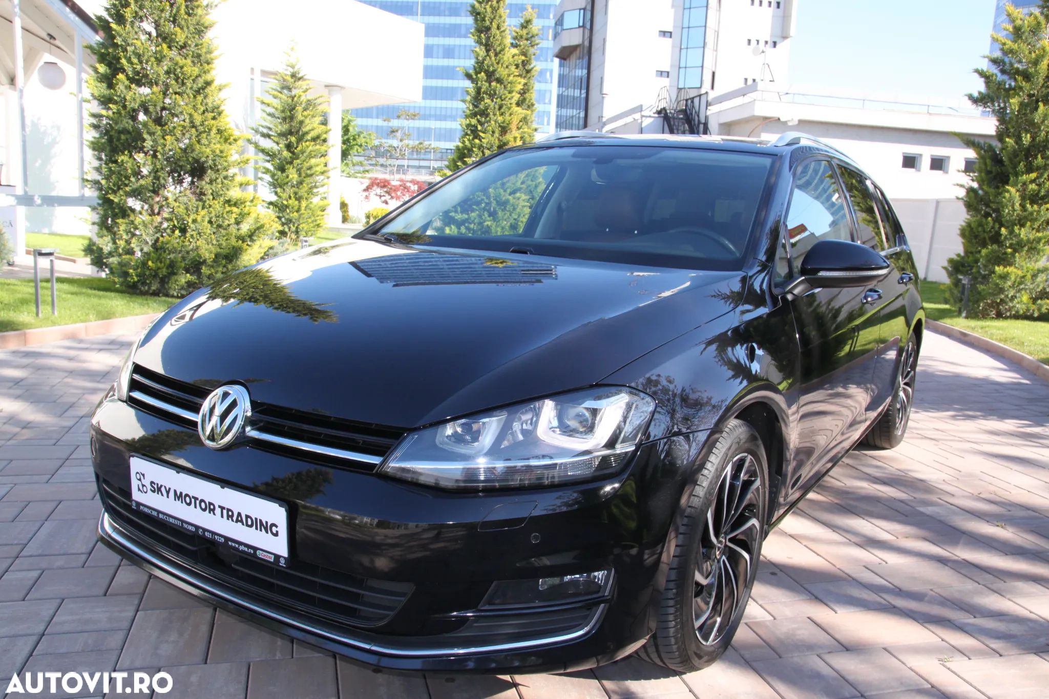 Volkswagen Golf 2.0 TDI DSG BMT Highline - 1
