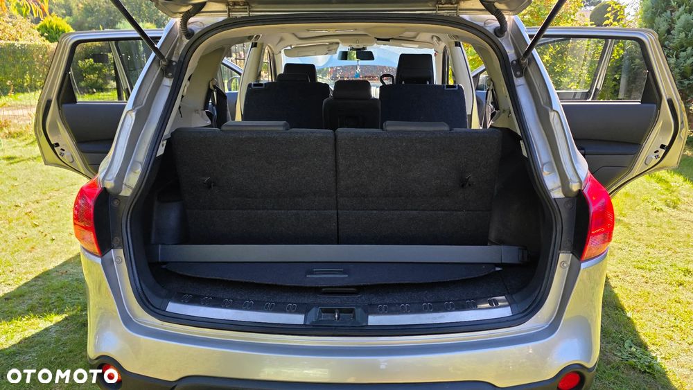 Nissan Qashqai+2 - 15