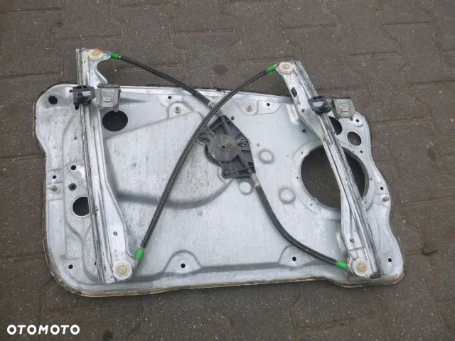 PODNOŚNIK ELEKTRYCZNY SZYBY PRAWY PRZÓD PRAWY PRZEDNI SKODA FABIA I 99-08 - 12