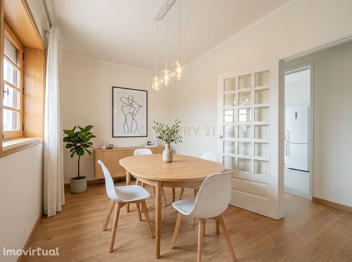 Moradia T3 em Ermesinde com Grande Quintal e Excelente Potencial de In - Grande imagem: 2/53