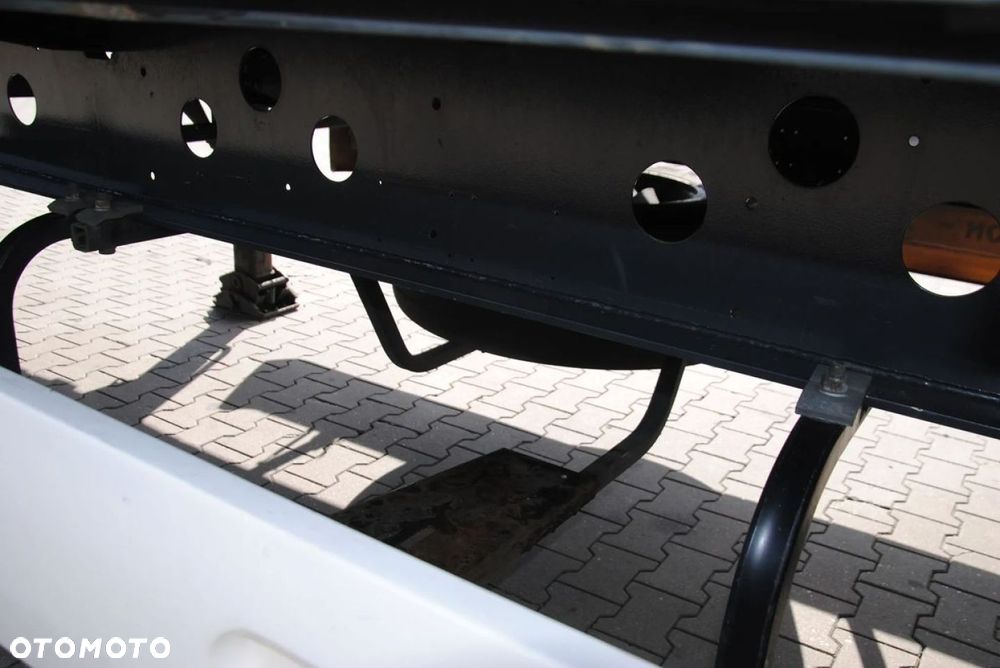 Wielton Podnoszona oś, SAF - 12