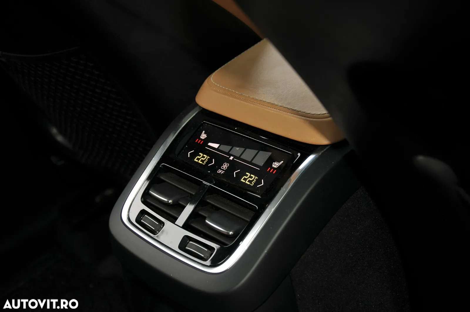 Volvo XC 90 T8 AWD Twin Engine Geartronic Inscription - 16