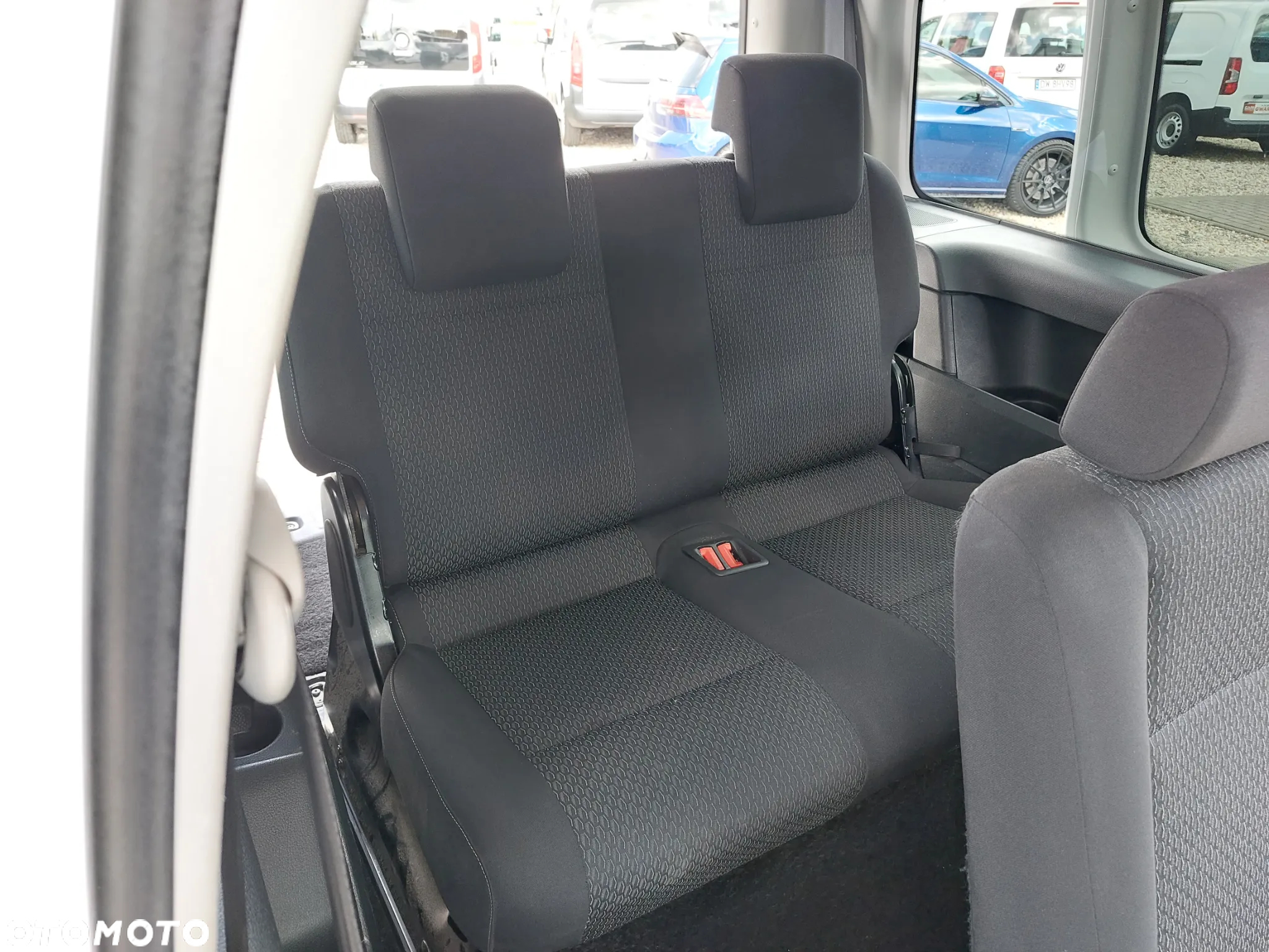 Volkswagen Caddy Maxi 2.0 TDI Trendline - 21