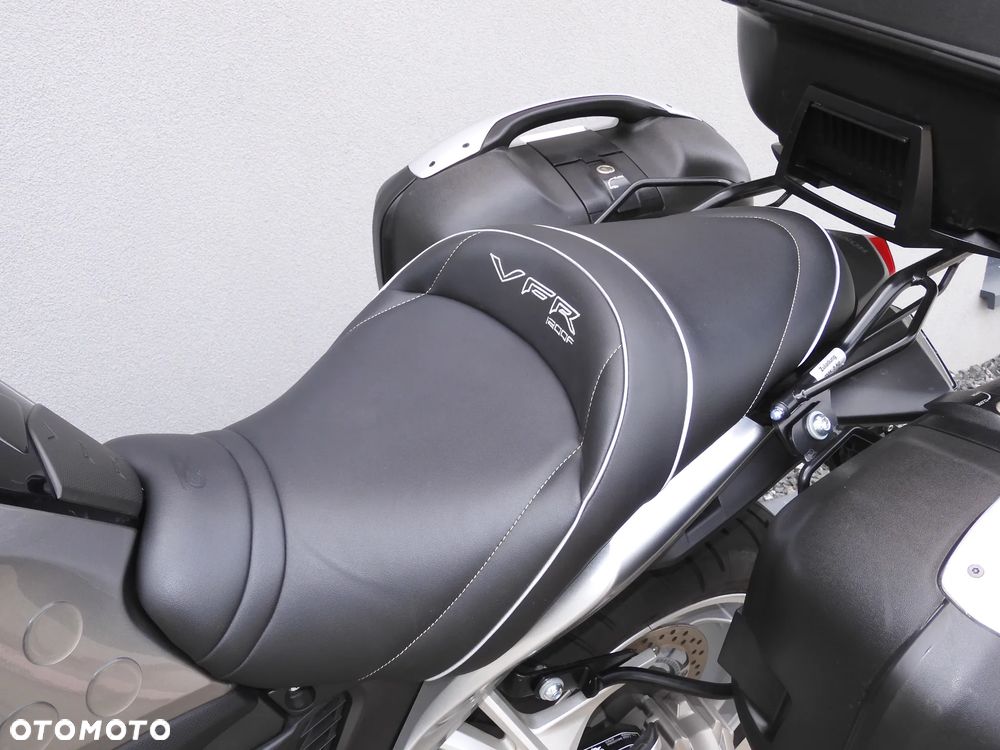 Honda VFR - 29