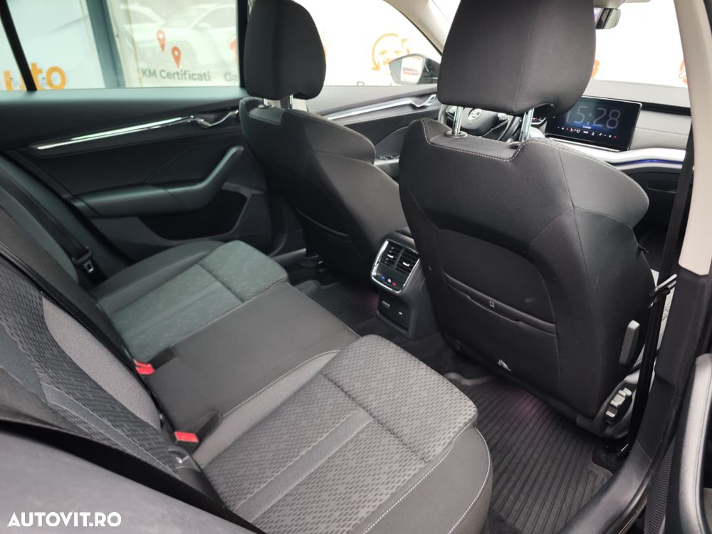 Skoda Octavia Combi Diesel 2.0 TDI Ambition - 15