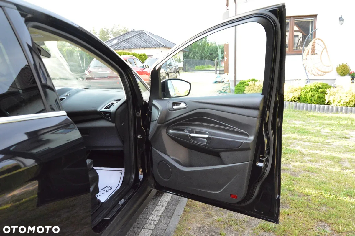 Ford C-MAX 2.0 TDCi Start-Stop-System Titanium - 34