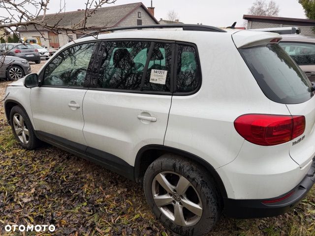 Volkswagen Tiguan 2.0 TDI DPF BlueMotion Technology Exclusive - 5