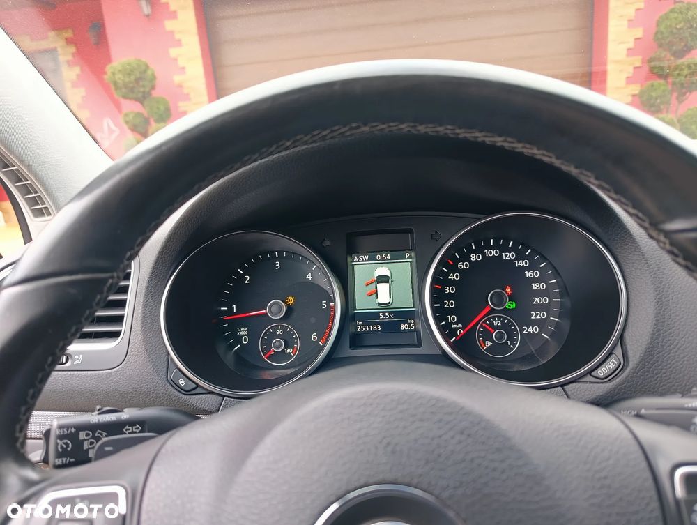 Volkswagen Golf 1.6 TDI DPF DSG Style - 30