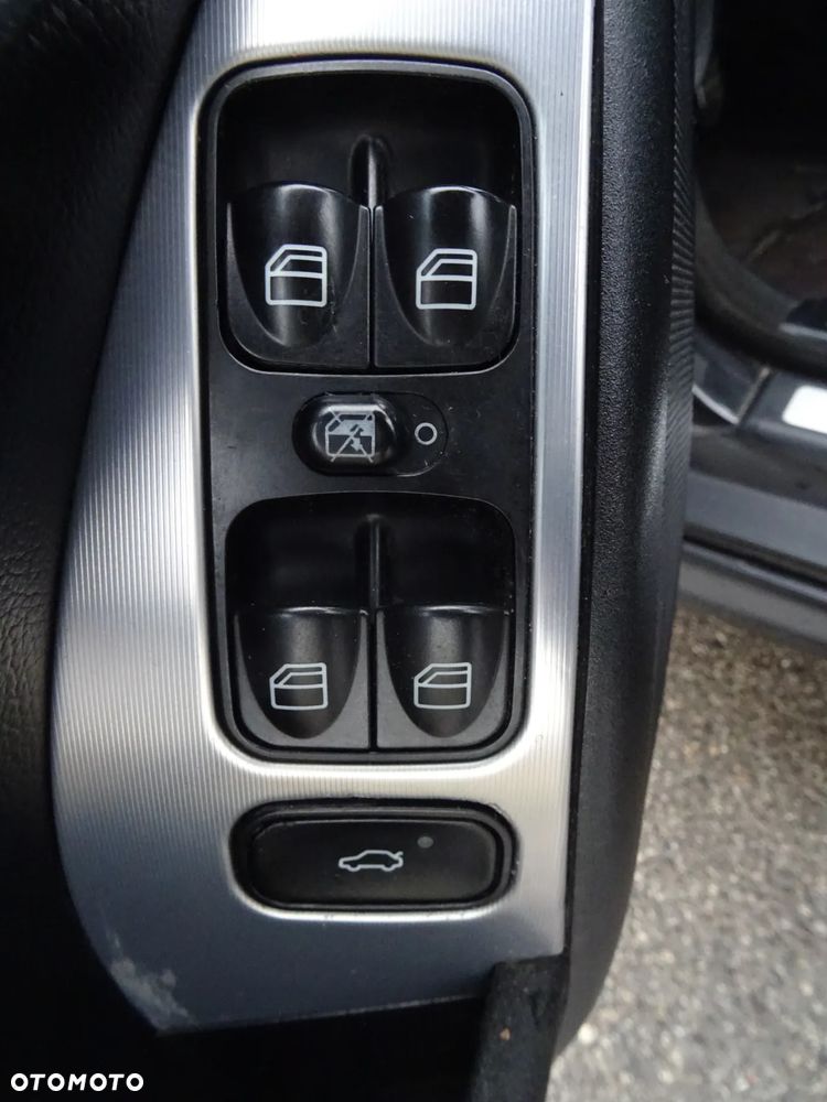 Mercedes-Benz Klasa C 230 - 10