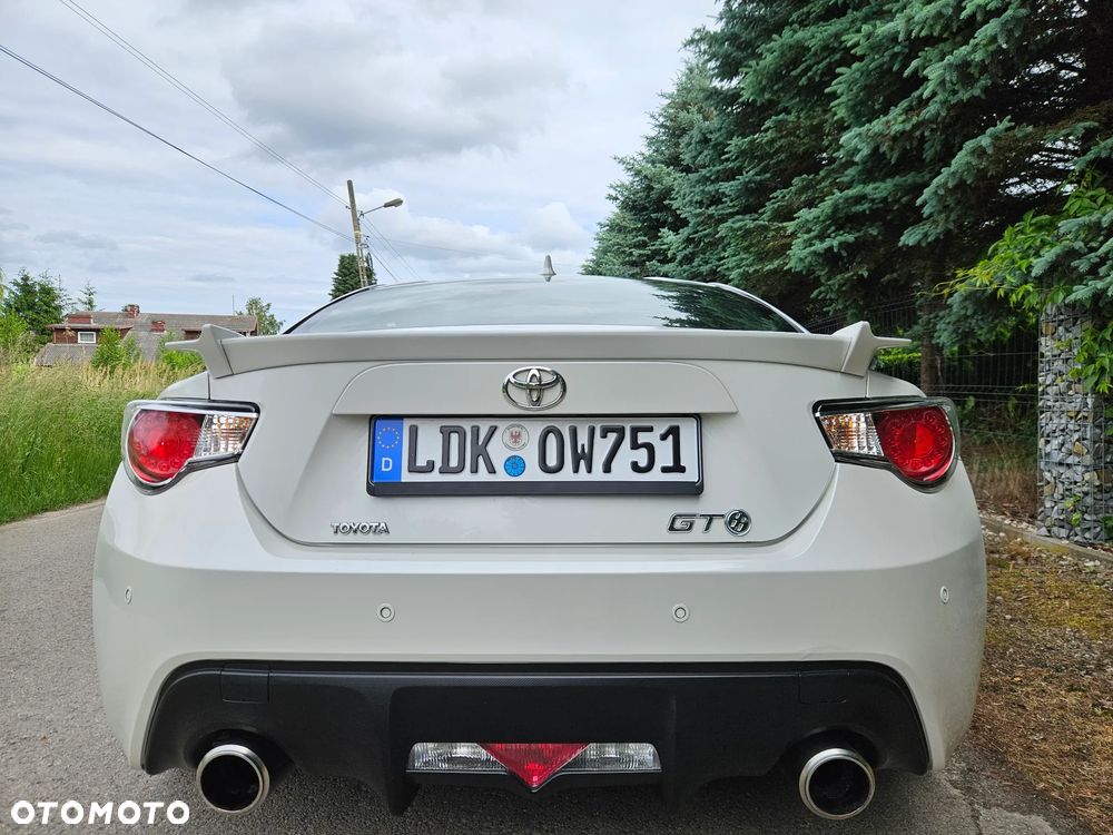 Toyota GT86 2.0 Prestige - 8
