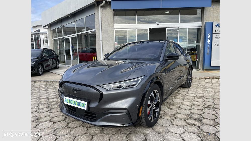 Ford Mustang Mach-E Alargada AWD - 2