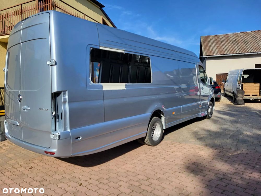 Mercedes-Benz Sprinter - 5