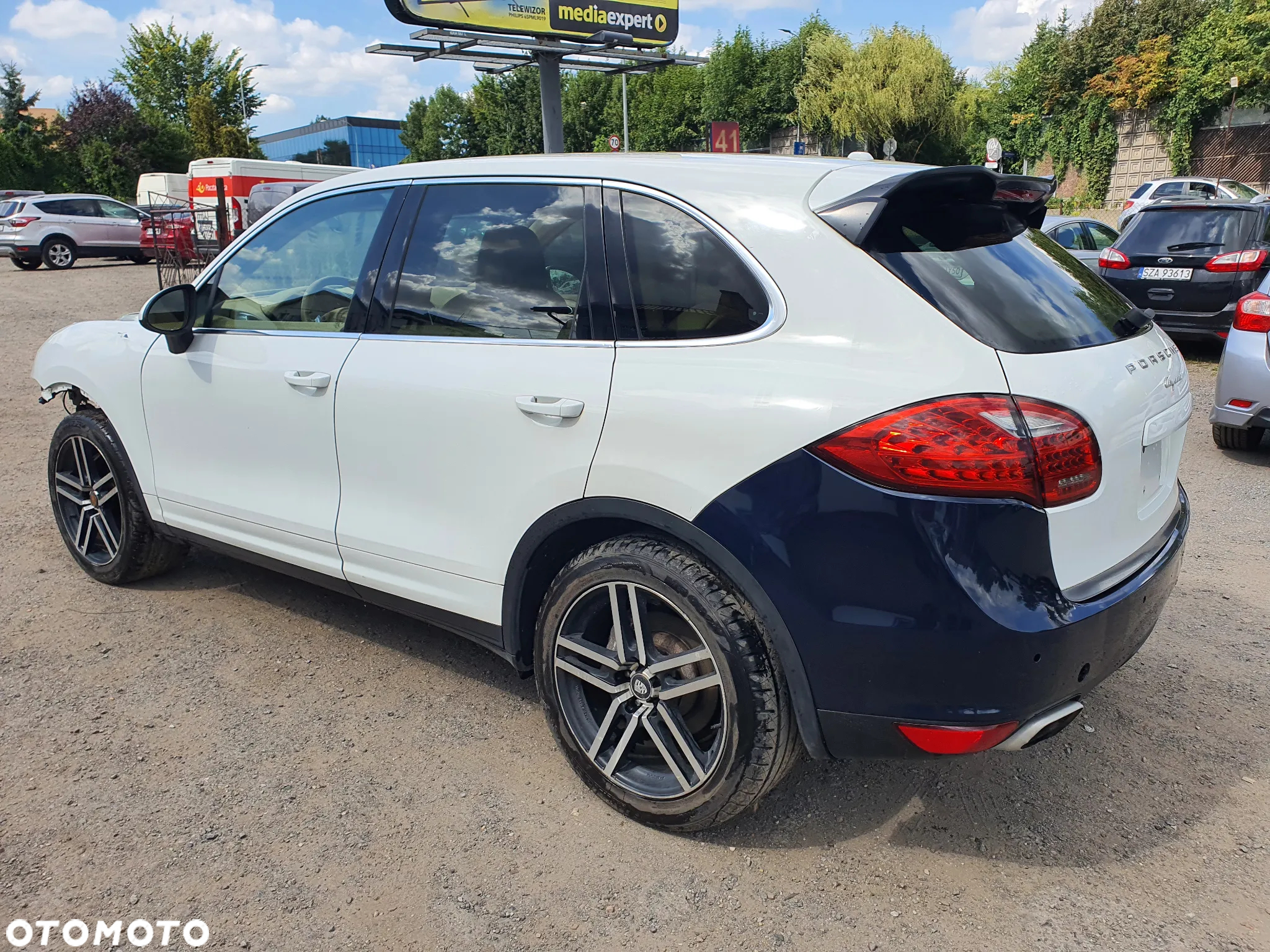 Porsche Cayenne Standard - 3