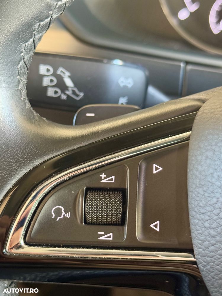 Skoda Superb 2.0 TDI DSG Premium Edition - 16