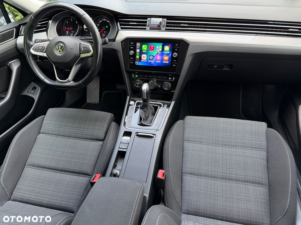 Volkswagen Passat 1.6 TDI SCR DSG Business - 23