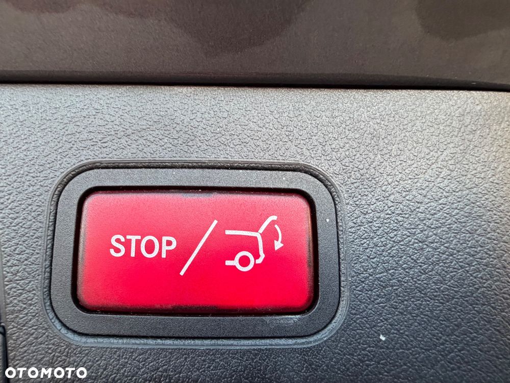 Mercedes-Benz Klasa B 180 7G-DCT Progressive - 28